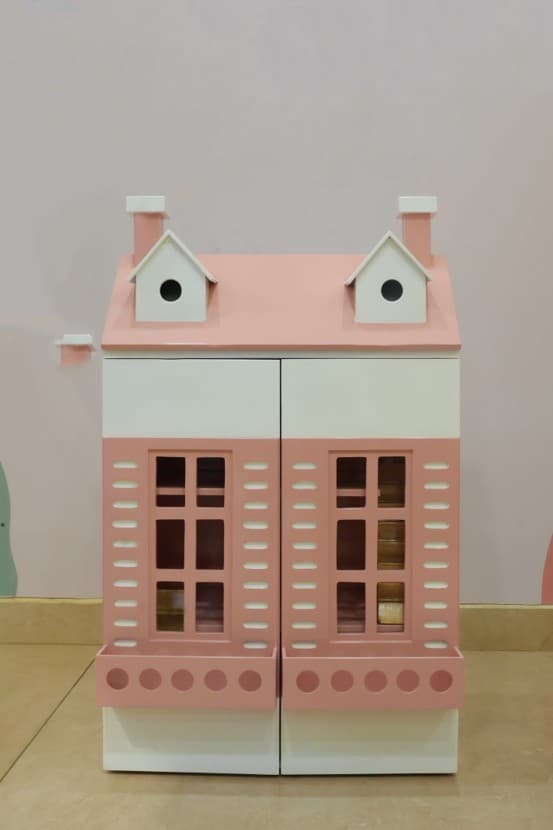 Cottage Dollhouse