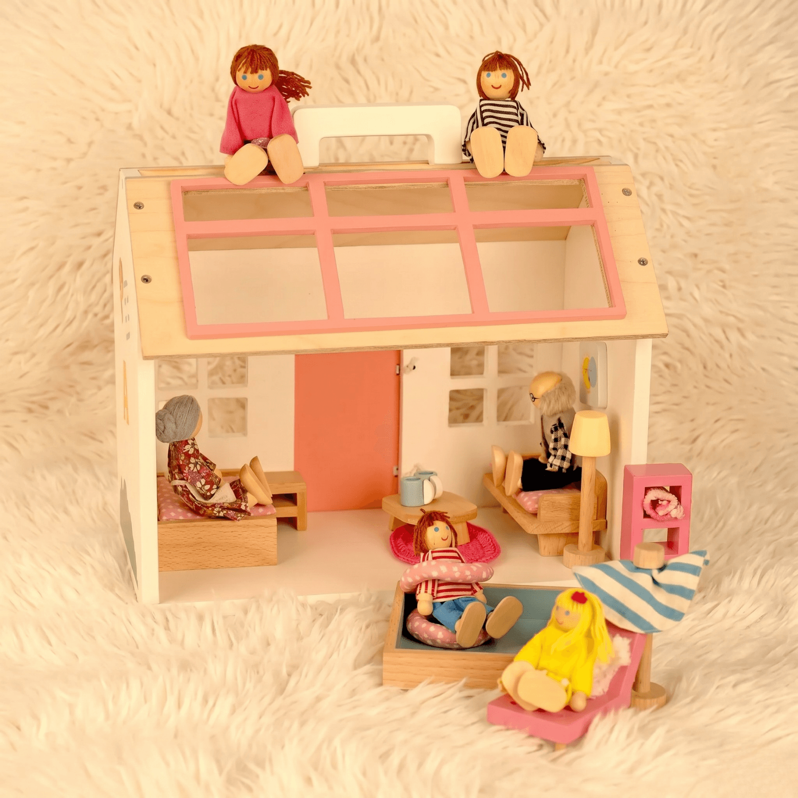 Pop’s Pool Side Villa - Mini Dollhouse alternate